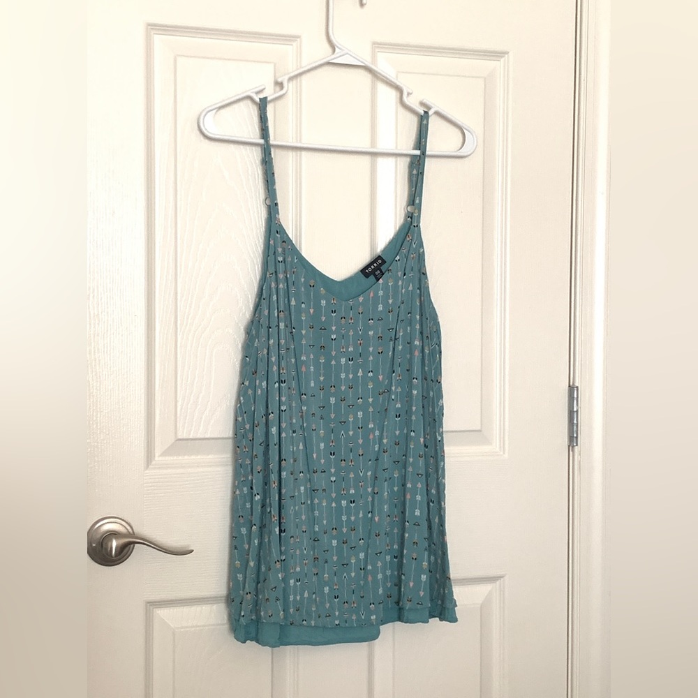 Torrid double layered arrow print swing Cami